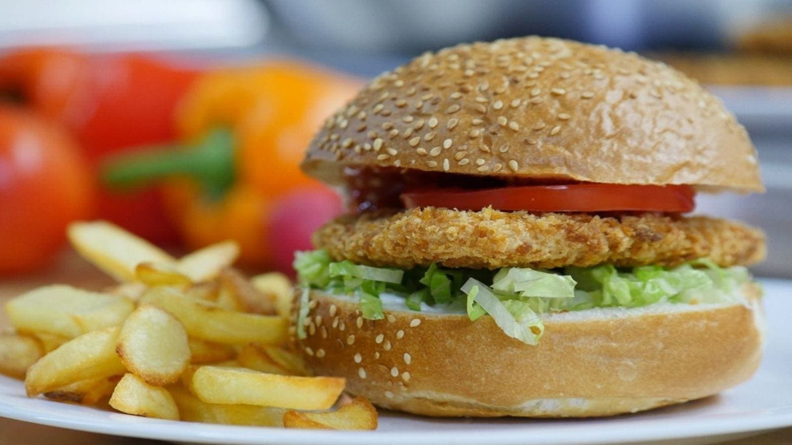 Thumbnail for Future meat technologies succeeds in bringing cost of cell-based lab chicken down to US$7.50