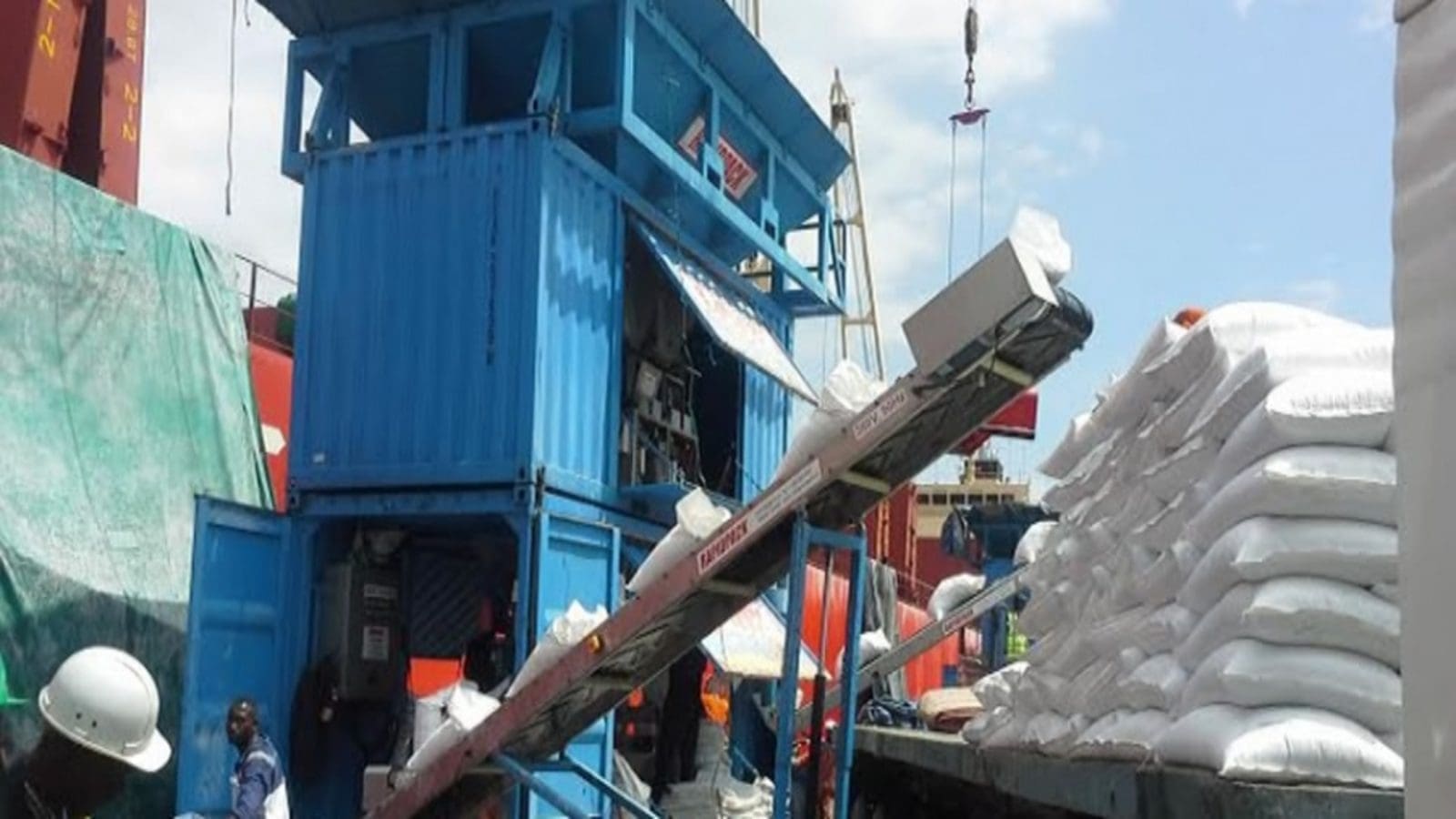 Thumbnail for Boost to Kenyan farmers as first batch of 2023 planting season subsidized fertilizer nears the port of Mombasa