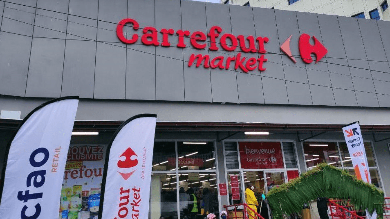 Thumbnail for Carrefour Supermarket in Cameroon to stock 27% local products