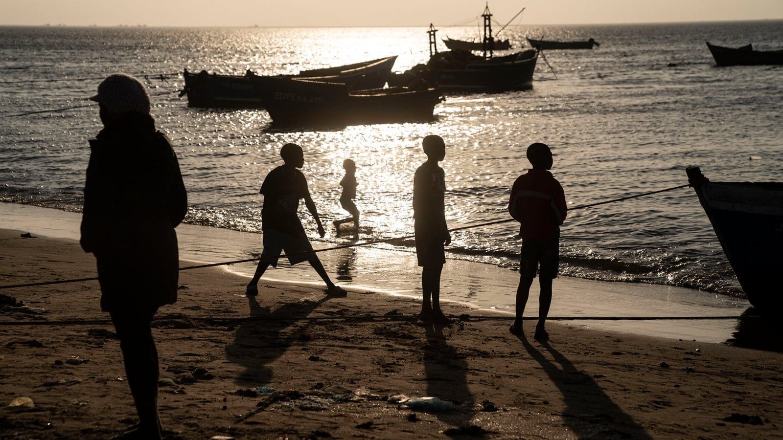Thumbnail for Decline in fish catches threatens livelihoods of West African fishing communities