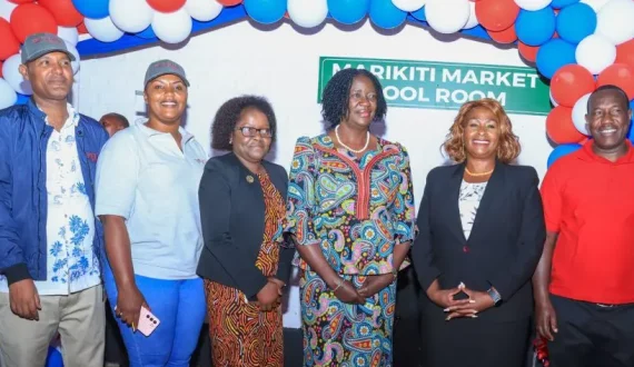 Thumbnail for Santam hosts global seminar on hail damage to apples and plums