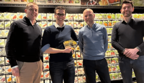 Thumbnail for Kenyan sugarcane farmers get relief as government raises minimum price to US$40.97 