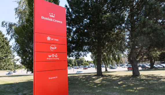 Thumbnail for Starbucks appoints Nordstrom’s Cathy Smith as CFO amid leadership shake-up 