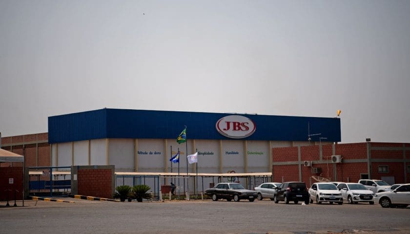 Thumbnail for JBS posts US$415M Q4 profit as U.S. beef costs pressure margins